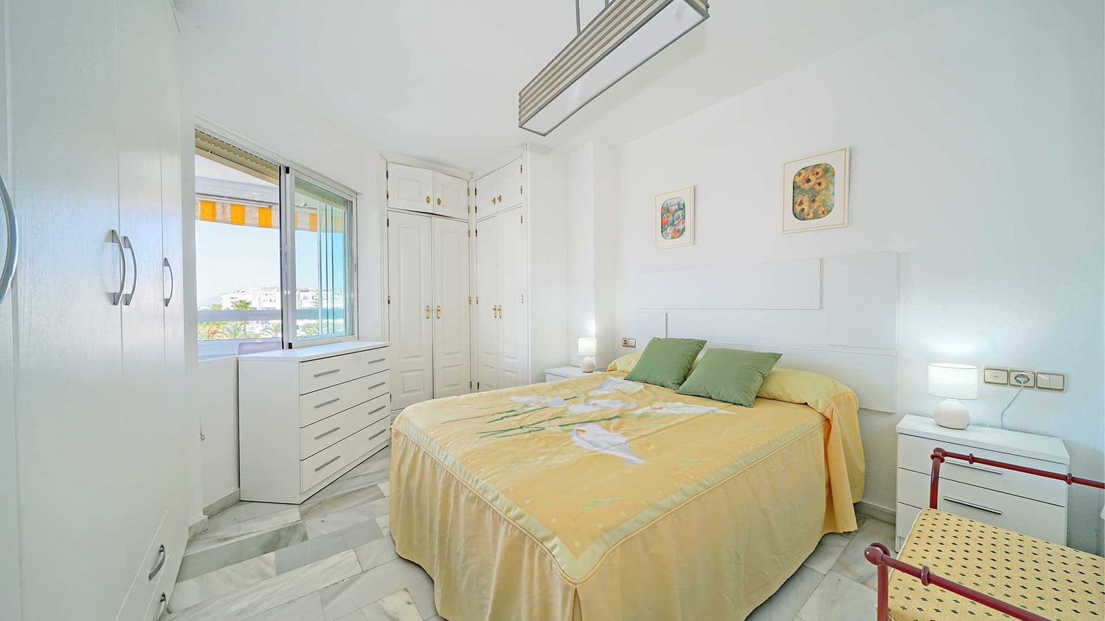 2 soveværelse Lejlighed til salg i Marbella med swimmingpool - € 475.000 (Ref: 1993554)