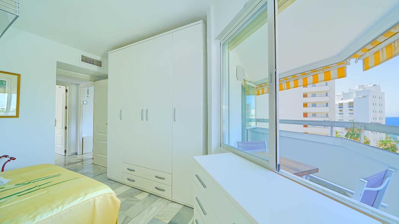 2 soveværelse Lejlighed til salg i Marbella med swimmingpool - € 475.000 (Ref: 1993554)