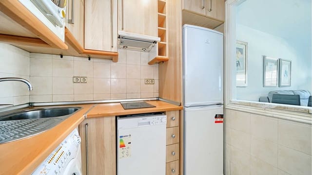 2 soverom Leilighet til salgs i Playa Bajadilla - Puertos, Marbella med svømmebasseng - € 475 000 (Ref: 1993554)