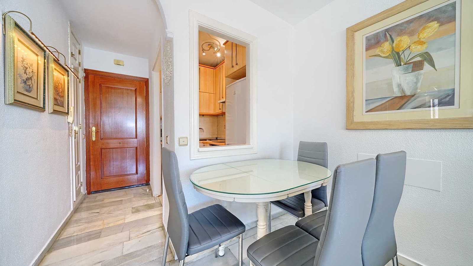 2 soveværelse Lejlighed til salg i Marbella med swimmingpool - € 475.000 (Ref: 1993554)