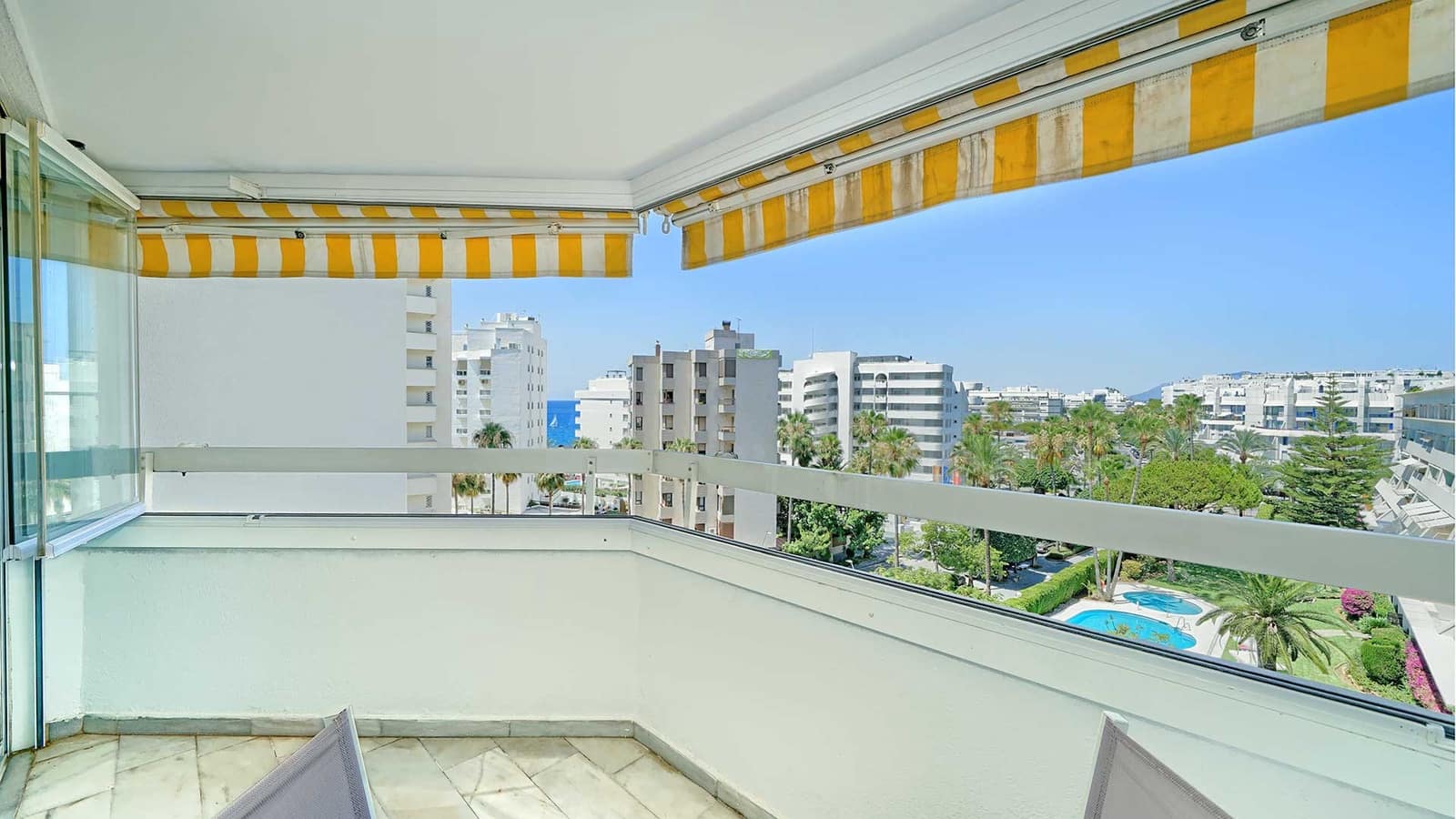 2 soveværelse Lejlighed til salg i Marbella med swimmingpool - € 475.000 (Ref: 1993554)