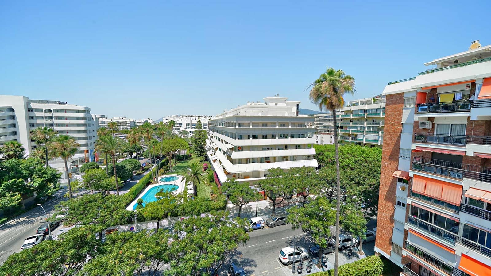 2 soveværelse Lejlighed til salg i Marbella med swimmingpool - € 475.000 (Ref: 1993554)