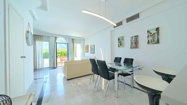 2 chambre Appartement à vendre à Playa Bajadilla - Puertos, Marbella avec piscine - 799 000 € (Ref: 1998735)