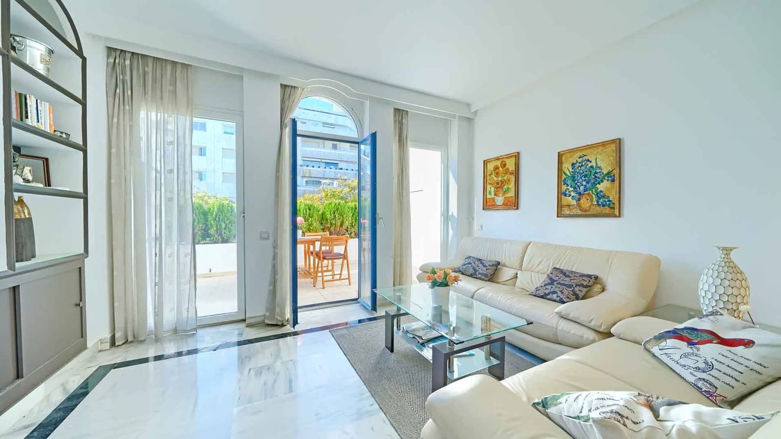 2 sovrum Lägenhet till salu i Marbella med pool - 799 000 € (Ref: 1998735)