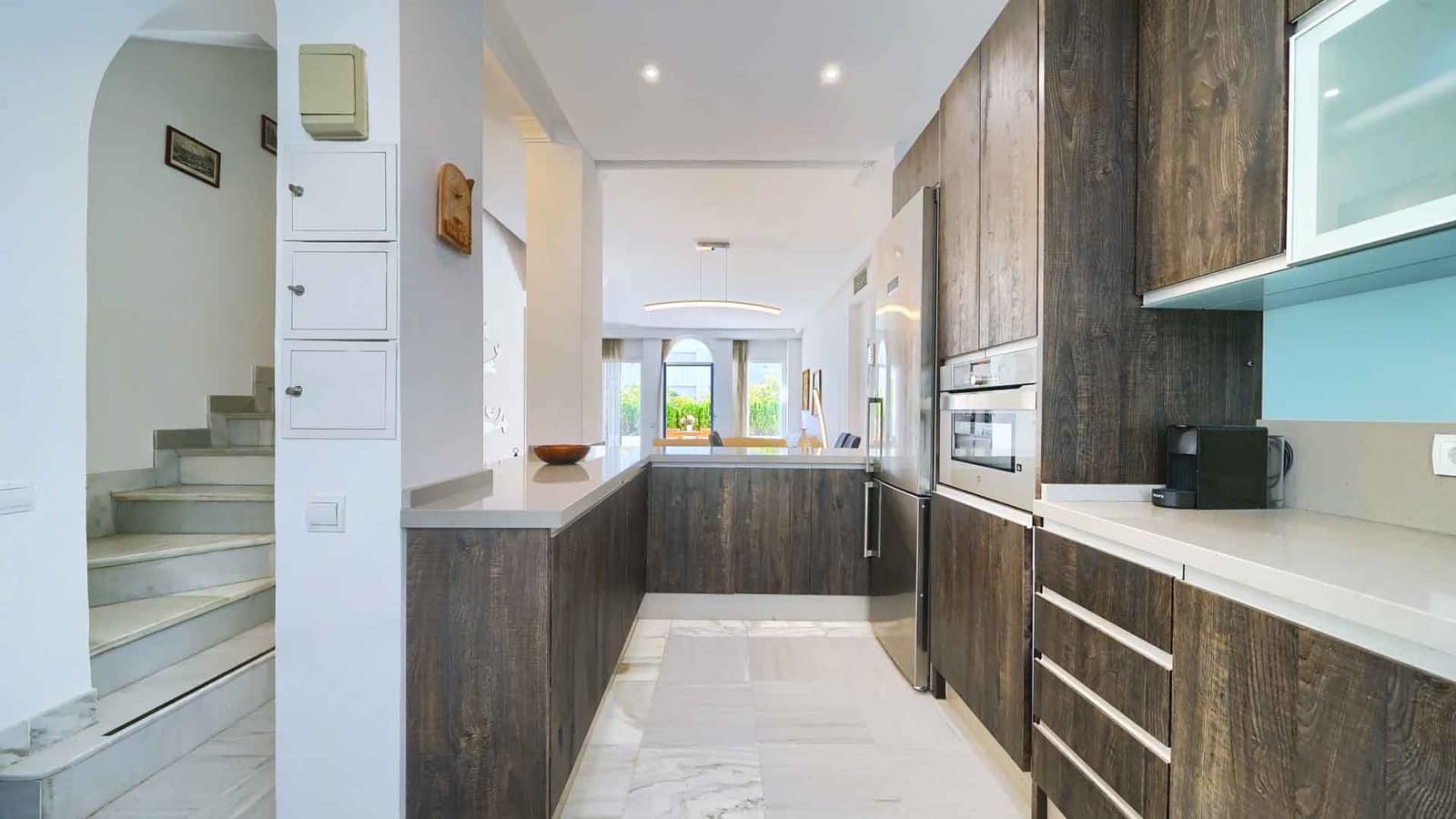 2 sovrum Lägenhet till salu i Marbella med pool - 799 000 € (Ref: 1998735)