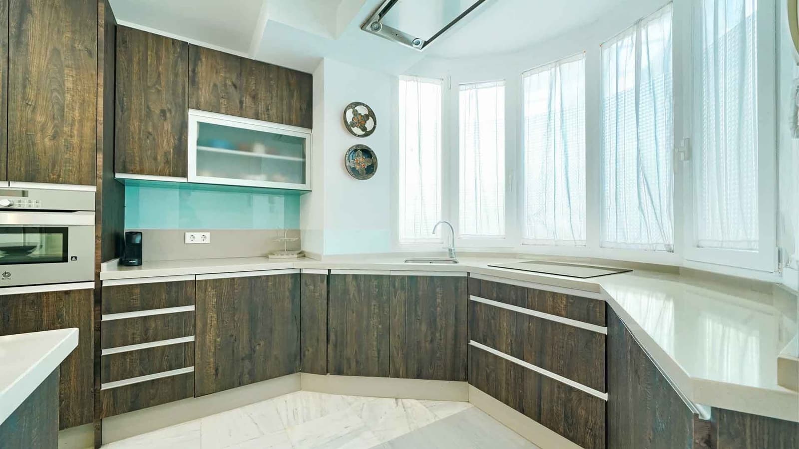 2 sovrum Lägenhet till salu i Marbella med pool - 799 000 € (Ref: 1998735)