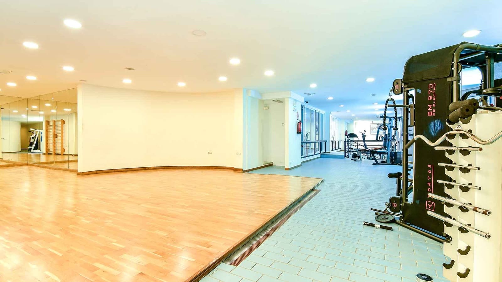 2 sovrum Lägenhet till salu i Marbella med pool - 799 000 € (Ref: 1998735)