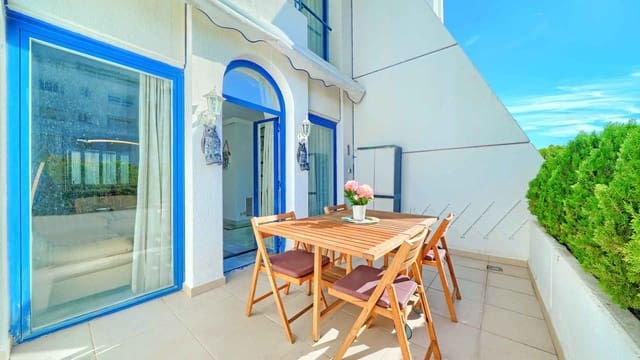 2 chambre Appartement à vendre à Playa Bajadilla - Puertos, Marbella avec piscine - 799 000 € (Ref: 1998735)