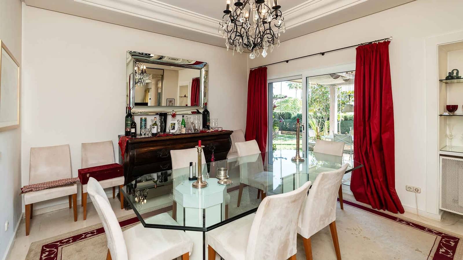 3 soveværelse Villa til salg i Golden Mile med swimmingpool - € 2.195.000 (Ref: 2010147)