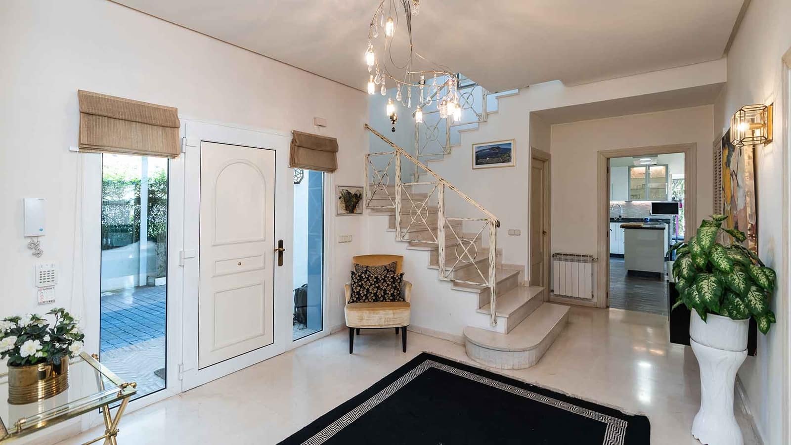 3 soveværelse Villa til salg i Golden Mile med swimmingpool - € 2.195.000 (Ref: 2010147)