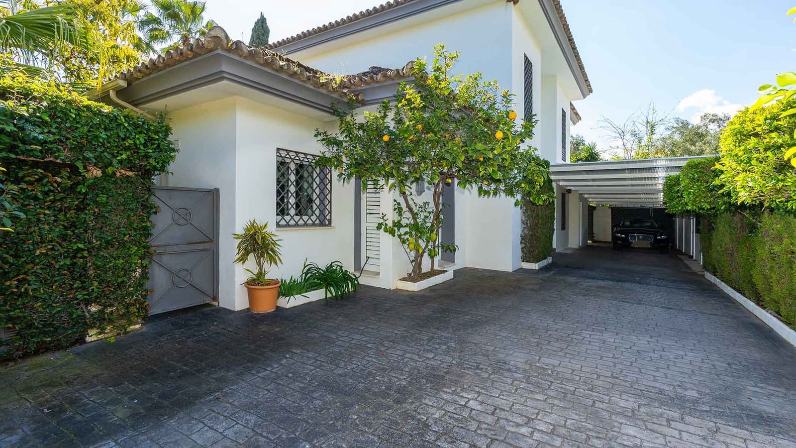 3 soveværelse Villa til salg i Golden Mile med swimmingpool - € 2.195.000 (Ref: 2010147)