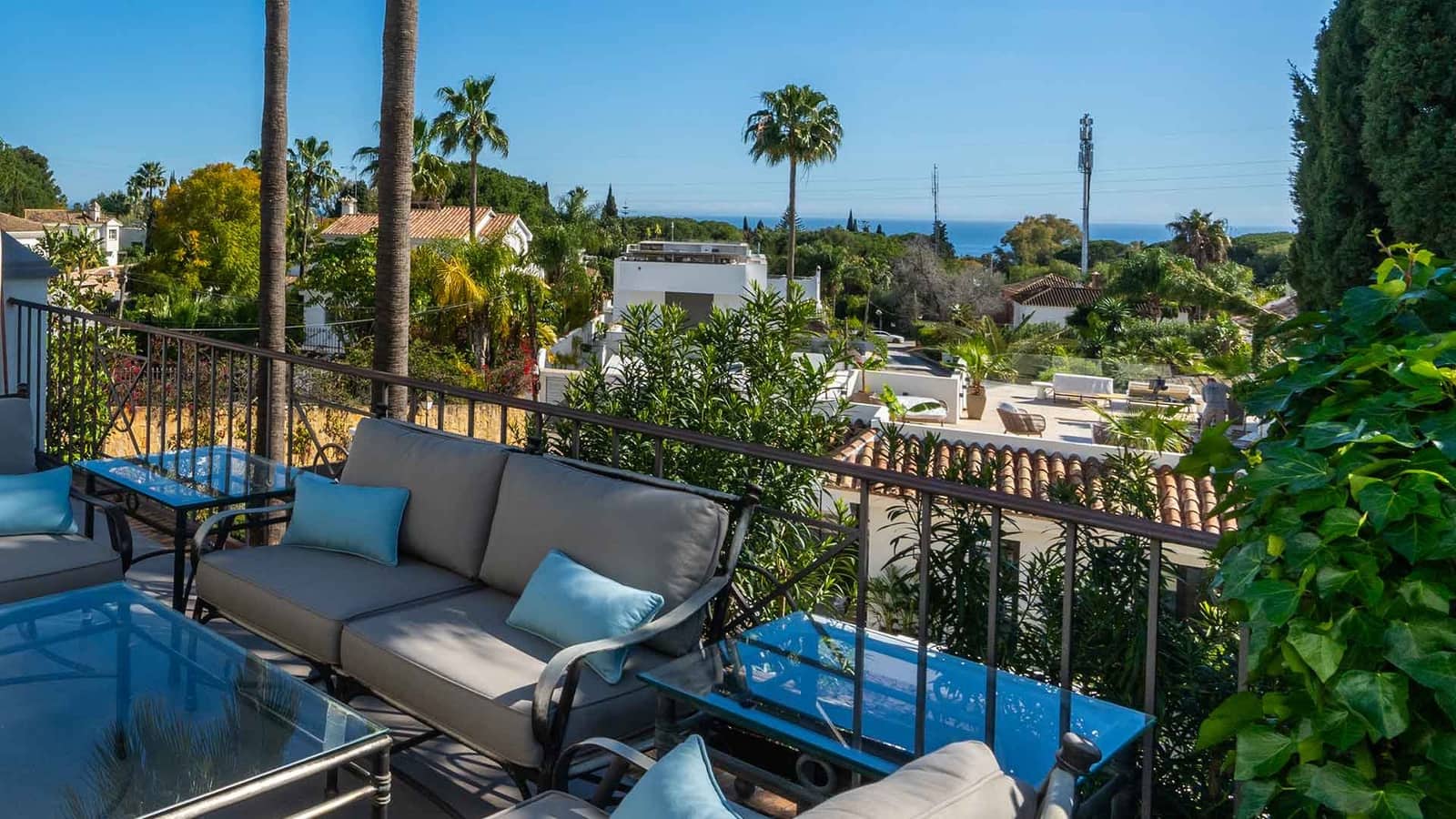 3 soveværelse Villa til salg i Golden Mile med swimmingpool - € 2.195.000 (Ref: 2010147)