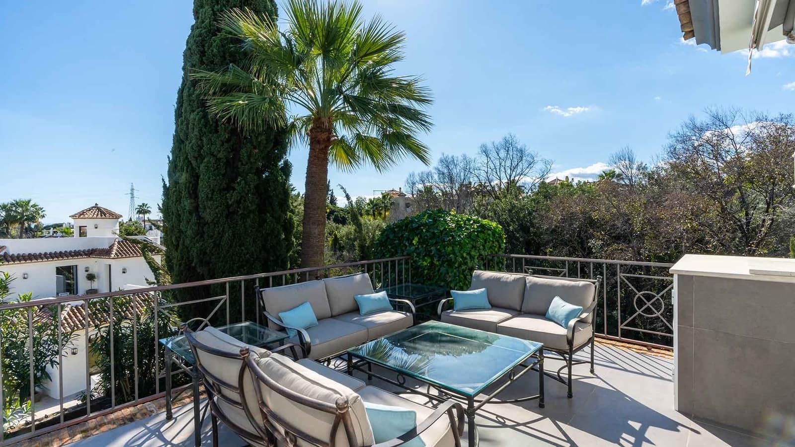 3 soveværelse Villa til salg i Golden Mile med swimmingpool - € 2.195.000 (Ref: 2010147)