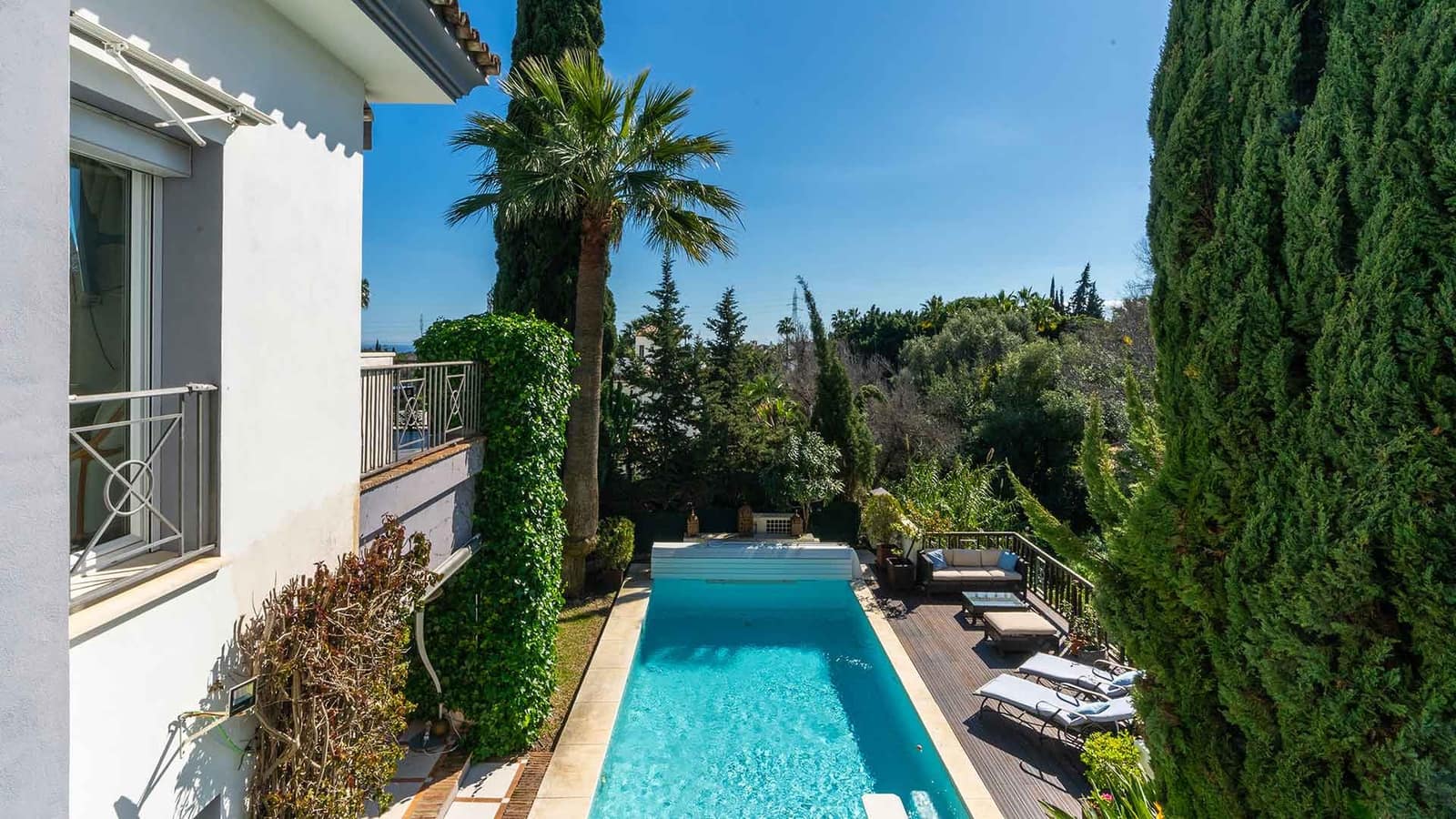 3 soveværelse Villa til salg i Golden Mile med swimmingpool - € 2.195.000 (Ref: 2010147)