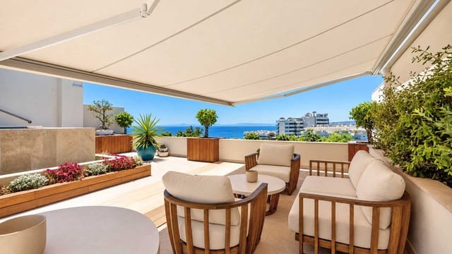 3 sovrum Takvåning till salu i Playa Bajadilla - Puertos, Marbella med pool garage - 4 900 000 € (Ref: 2409616)