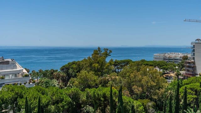 3 sovrum Takvåning till salu i Playa Bajadilla - Puertos, Marbella med pool garage - 4 900 000 € (Ref: 2409616)