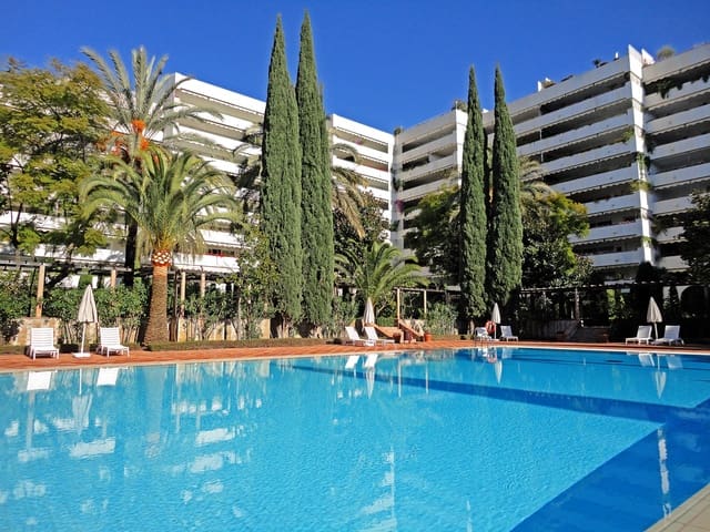 3 sovrum Takvåning till salu i Playa Bajadilla - Puertos, Marbella med pool garage - 4 900 000 € (Ref: 2409616)