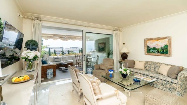2 makuuhuone Huoneisto myytävänä paikassa Playa Bajadilla - Puertos, Marbella mukana uima-altaan - 1 580 000 € (Ref: 2687027)