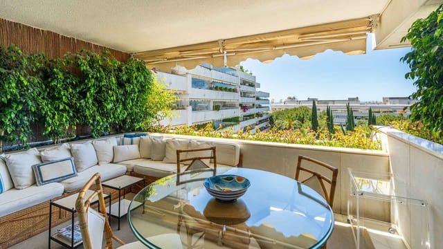 2 makuuhuone Huoneisto myytävänä paikassa Playa Bajadilla - Puertos, Marbella mukana uima-altaan - 1 580 000 € (Ref: 2687027)