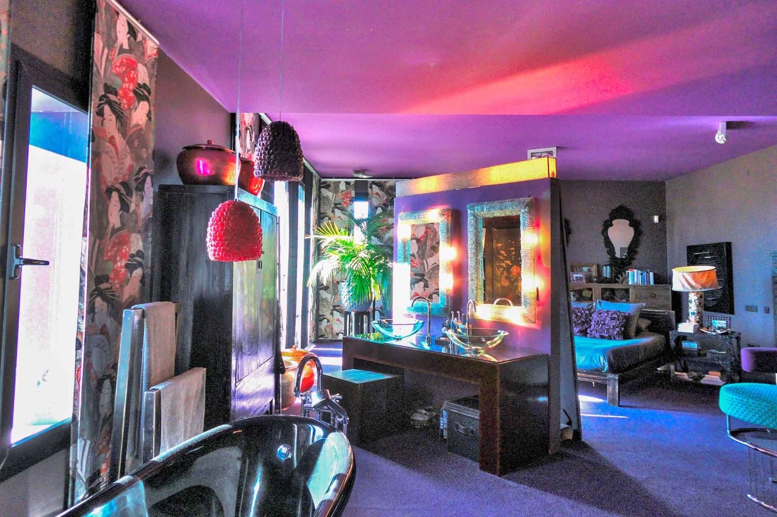 5 makuuhuone Huvila myytävänä paikassa Estepona mukana uima-altaan - 2 300 000 € (Ref: 3139781)