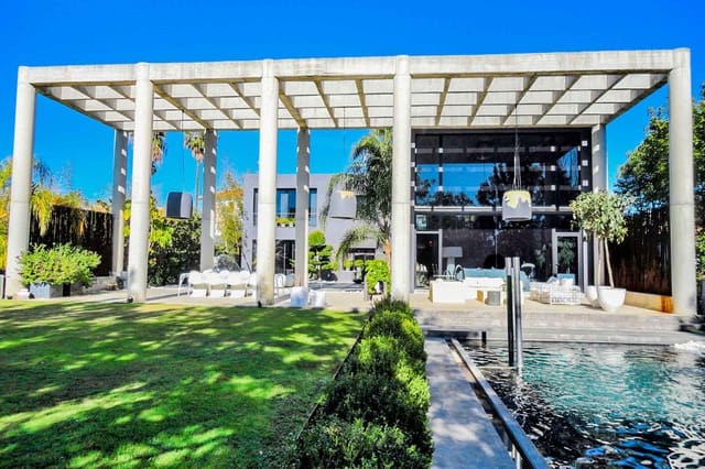 5 chambre Villa/Maison à vendre à Centro, Estepona avec piscine - 2 300 000 € (Ref: 3139781)