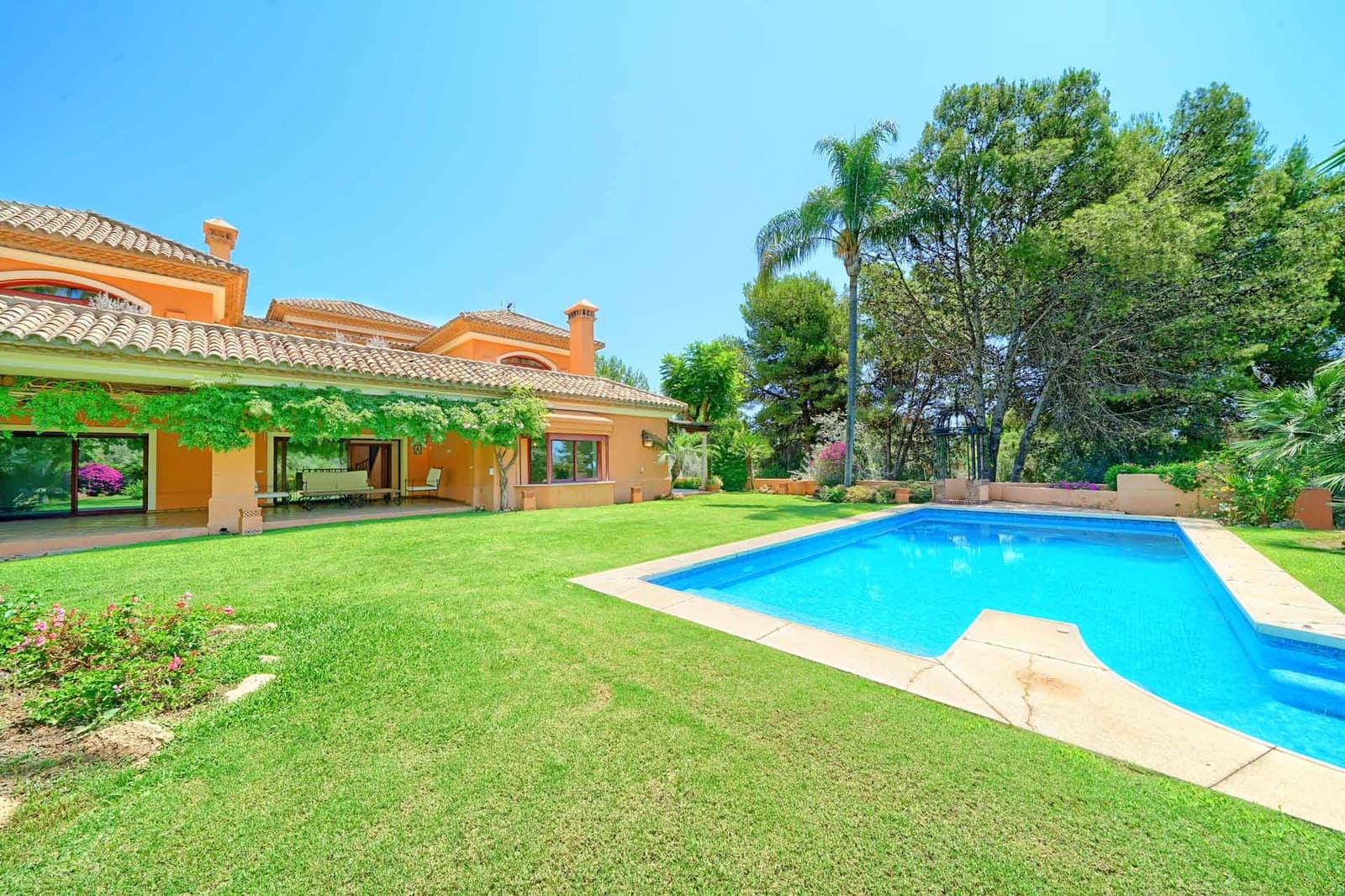 6 soveværelse Villa til salg i Golden Mile med swimmingpool - € 4.500.000 (Ref: 3139861)