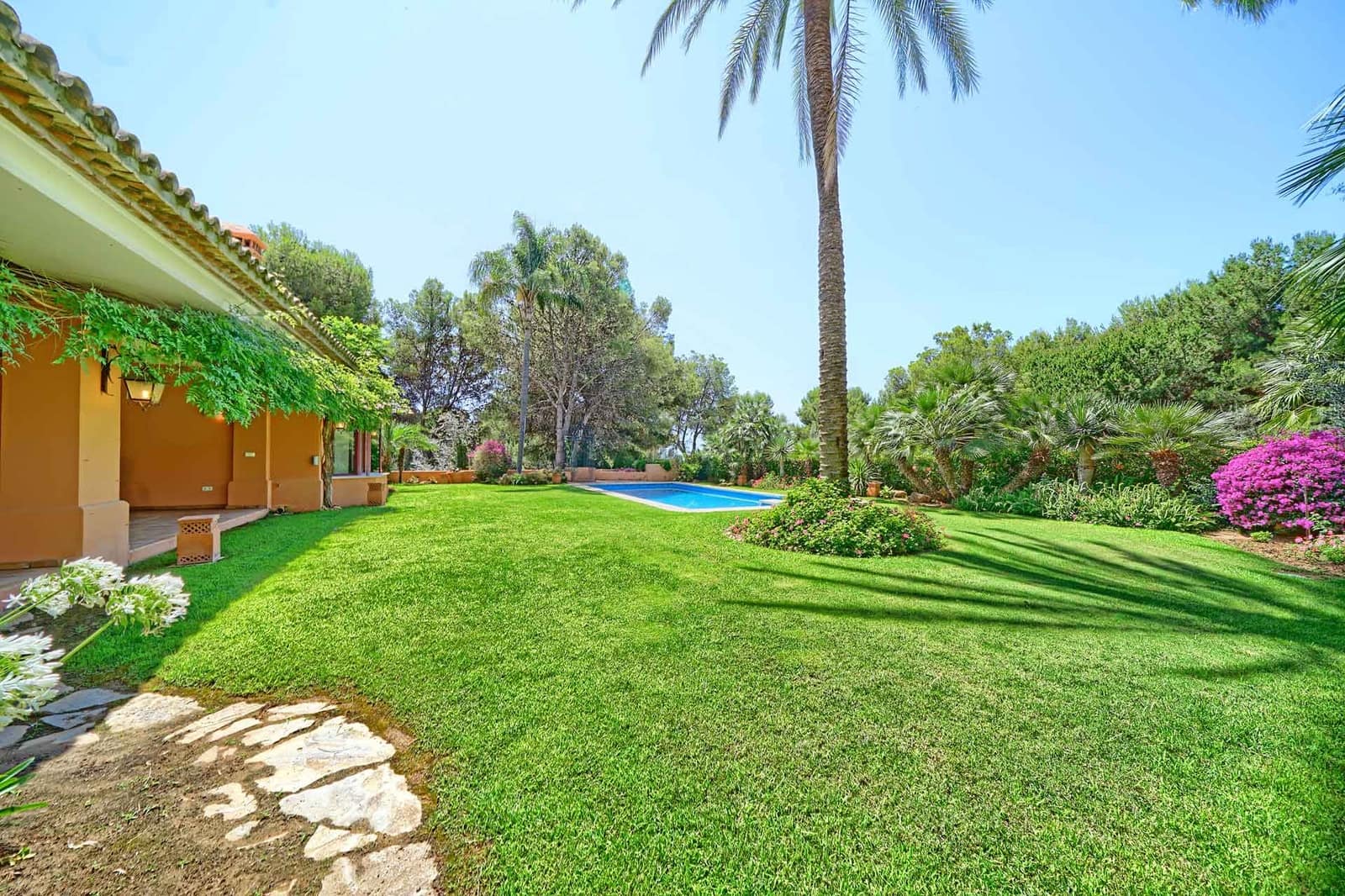 6 soveværelse Villa til salg i Golden Mile med swimmingpool - € 4.500.000 (Ref: 3139861)