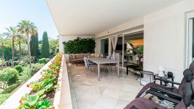 3 chambre Appartement à vendre à Playa Bajadilla - Puertos, Marbella avec piscine - 2 400 000 € (Ref: 3562824)