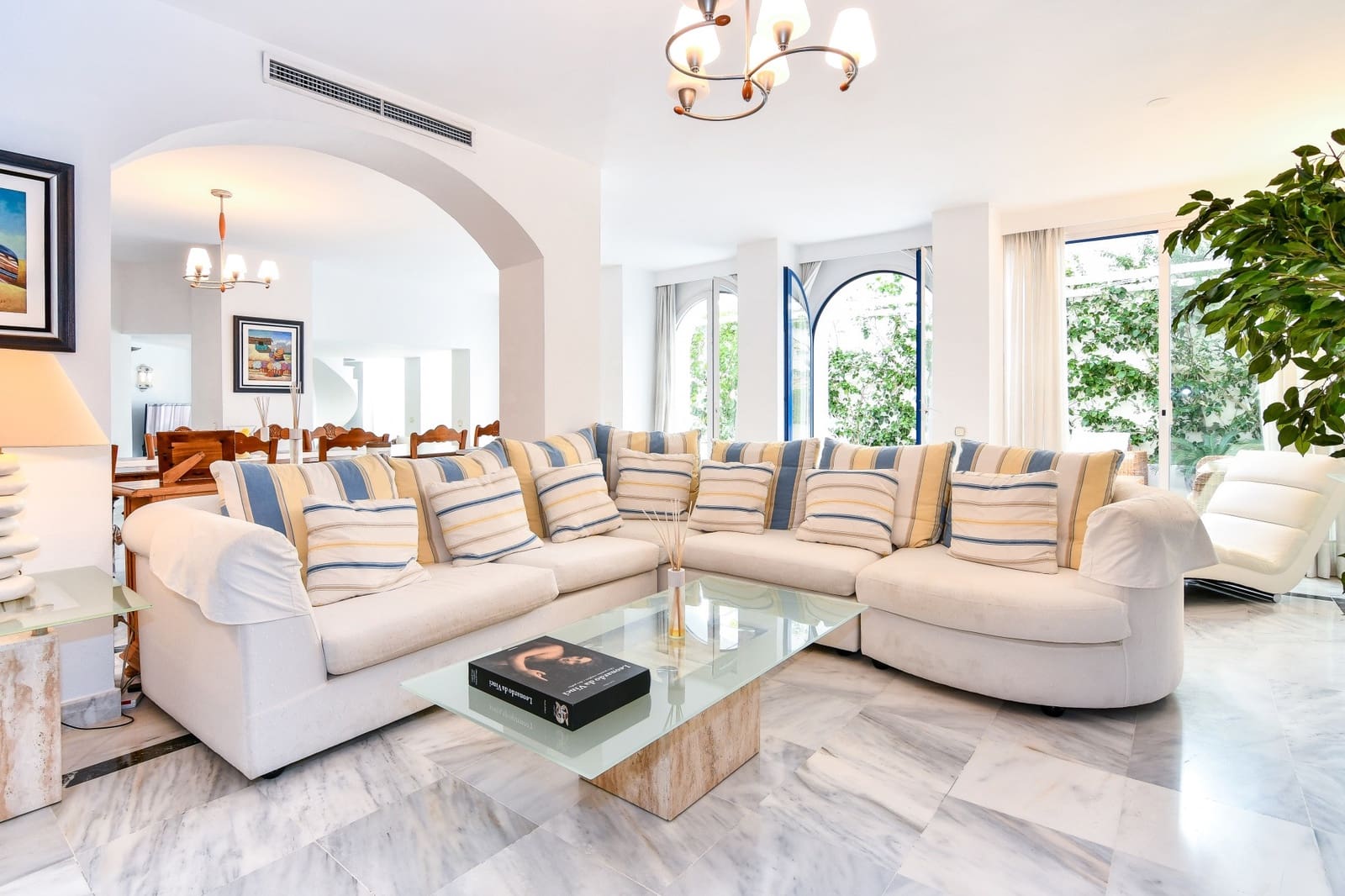 3 Zimmer Apartment zu verkaufen in Marbella mit Pool - 1.850.000 € (Ref: 4410846)