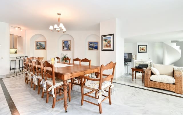 3 sypialnia Apartament na sprzedaż w Playa Bajadilla - Puertos, Marbella z basenem - 1 850 000 € (Ref: 4410846)