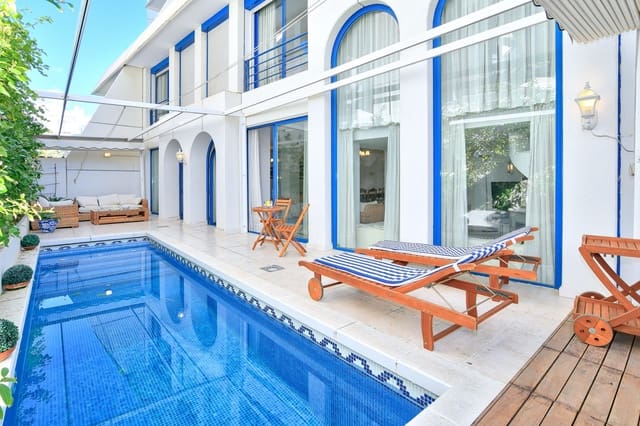 3 sypialnia Apartament na sprzedaż w Playa Bajadilla - Puertos, Marbella z basenem - 1 850 000 € (Ref: 4410846)