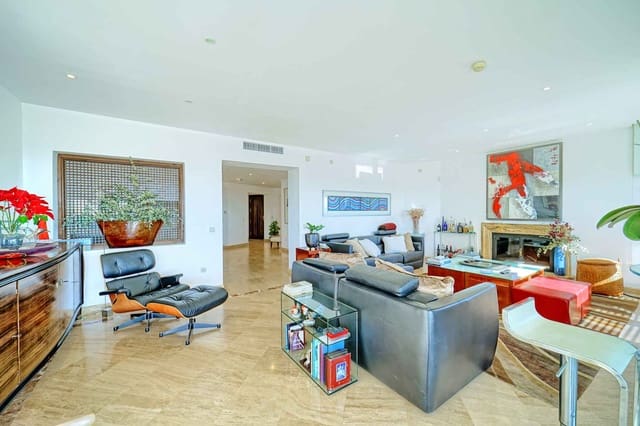 3 soverom Penthouse til salgs i Río Real, Marbella - € 1 200 000 (Ref: 6670282)
