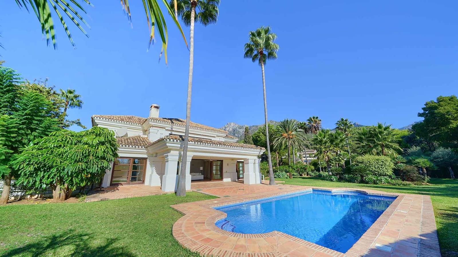 6 sypialnia Willa na sprzedaż w Golden Mile z basenem - 5 500 000 € (Ref: 6880300)