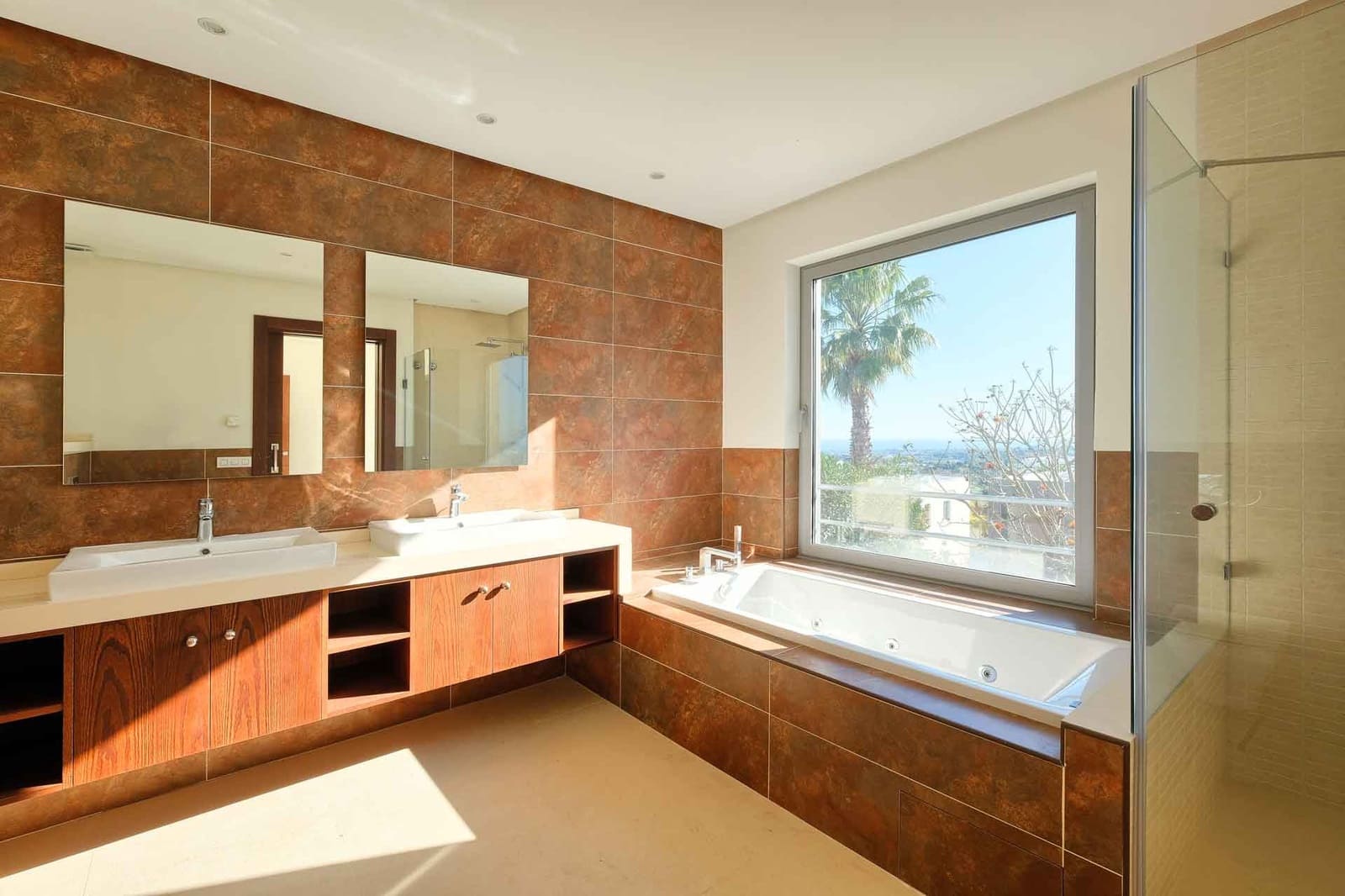 4 soveværelse Villa til salg i Benahavis med swimmingpool - € 2.200.000 (Ref: 6987003)