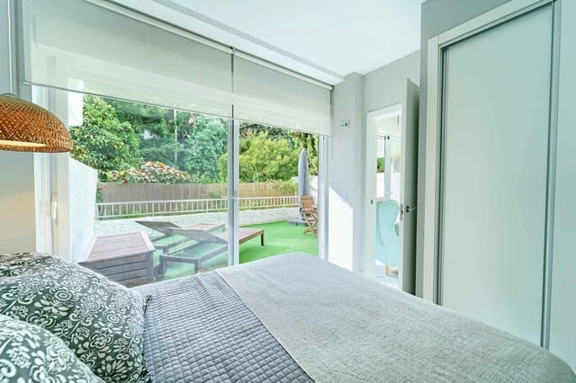 2 quarto Apartamento para venda em Lomas De Marbella, Marbella com piscina - 500 000 € (Ref: 7181435)