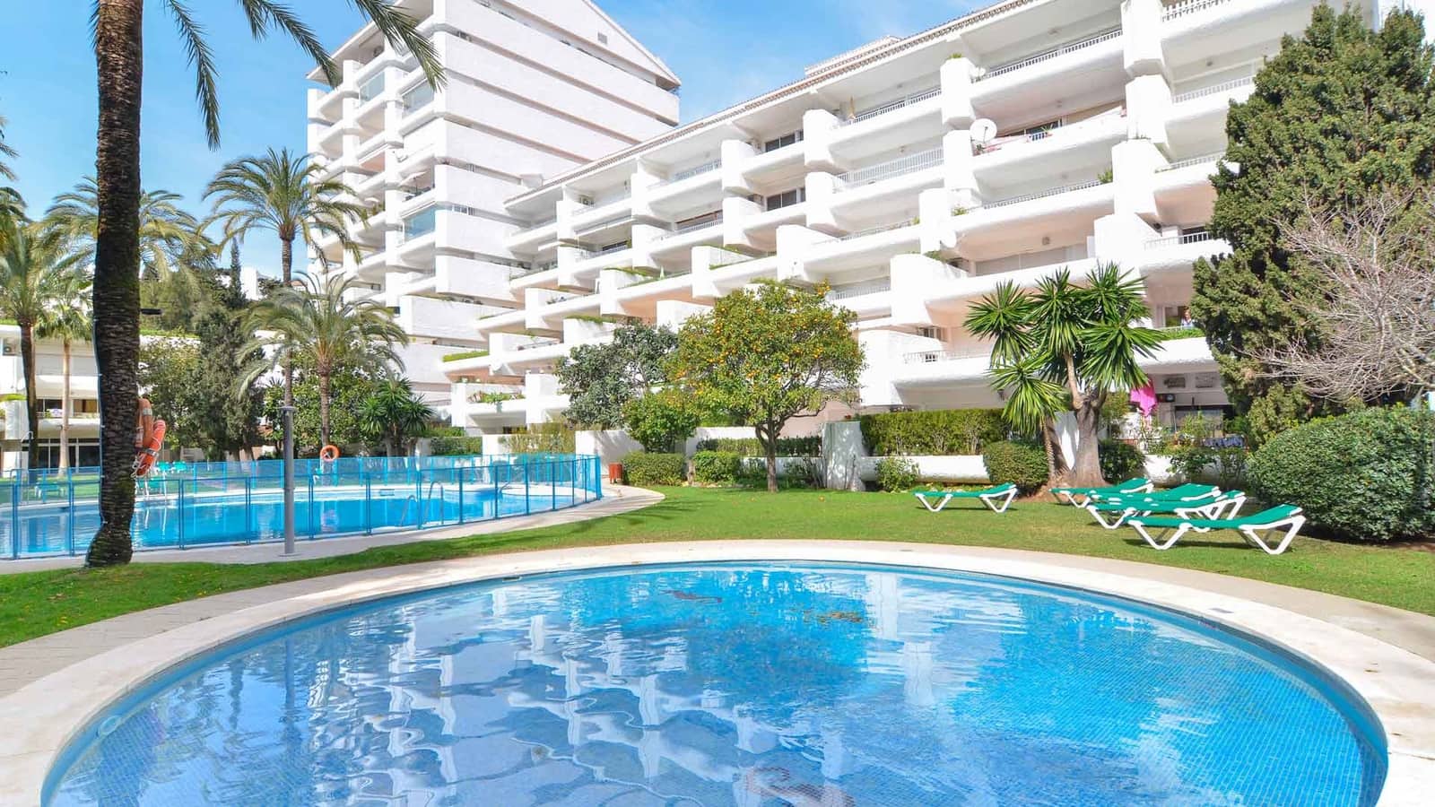 2 soveværelse Lejlighed til salg i Golden Mile med swimmingpool garage - € 500.000 (Ref: 7181435)