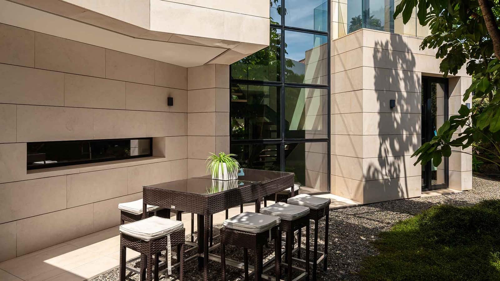 6 Zimmer Villa zu verkaufen in Nueva Andalucia mit Pool Garage - 7.200.000 € (Ref: 7463902)