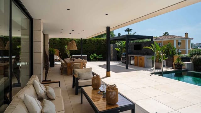 6 Zimmer Villa zu verkaufen in Nueva Andalucía Centro, Marbella mit Pool Garage - 7.200.000 € (Ref: 7463902)
