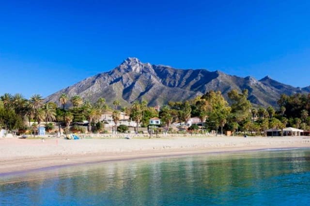 Building Plot for sale in Playa Bajadilla - Puertos, Marbella - € 1,975,000 (Ref: 7465942)