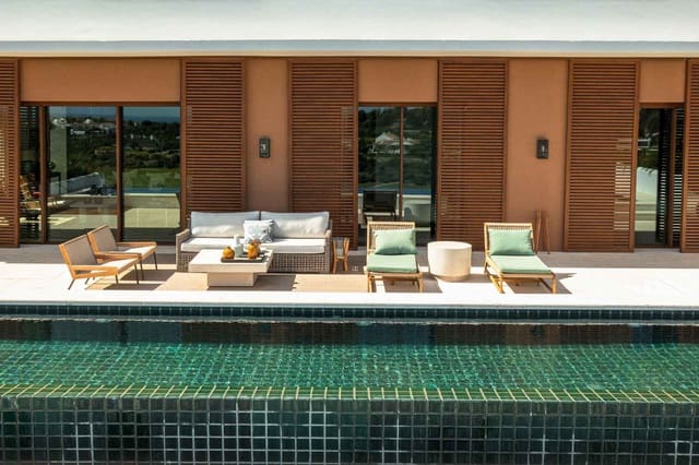 3 soverom Villa til salgs i Casares Pueblo, Casares med svømmebasseng - € 3 950 000 (Ref: 7503018)