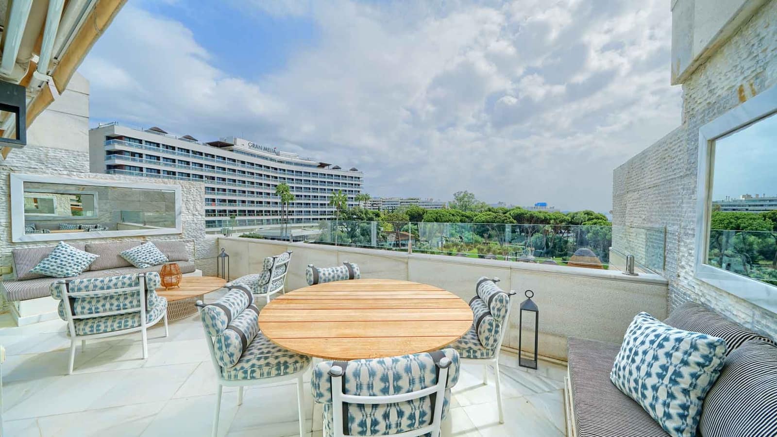 3 soveværelse Penthouse til salg i Golden Mile med swimmingpool - € 3.480.000 (Ref: 7782961)