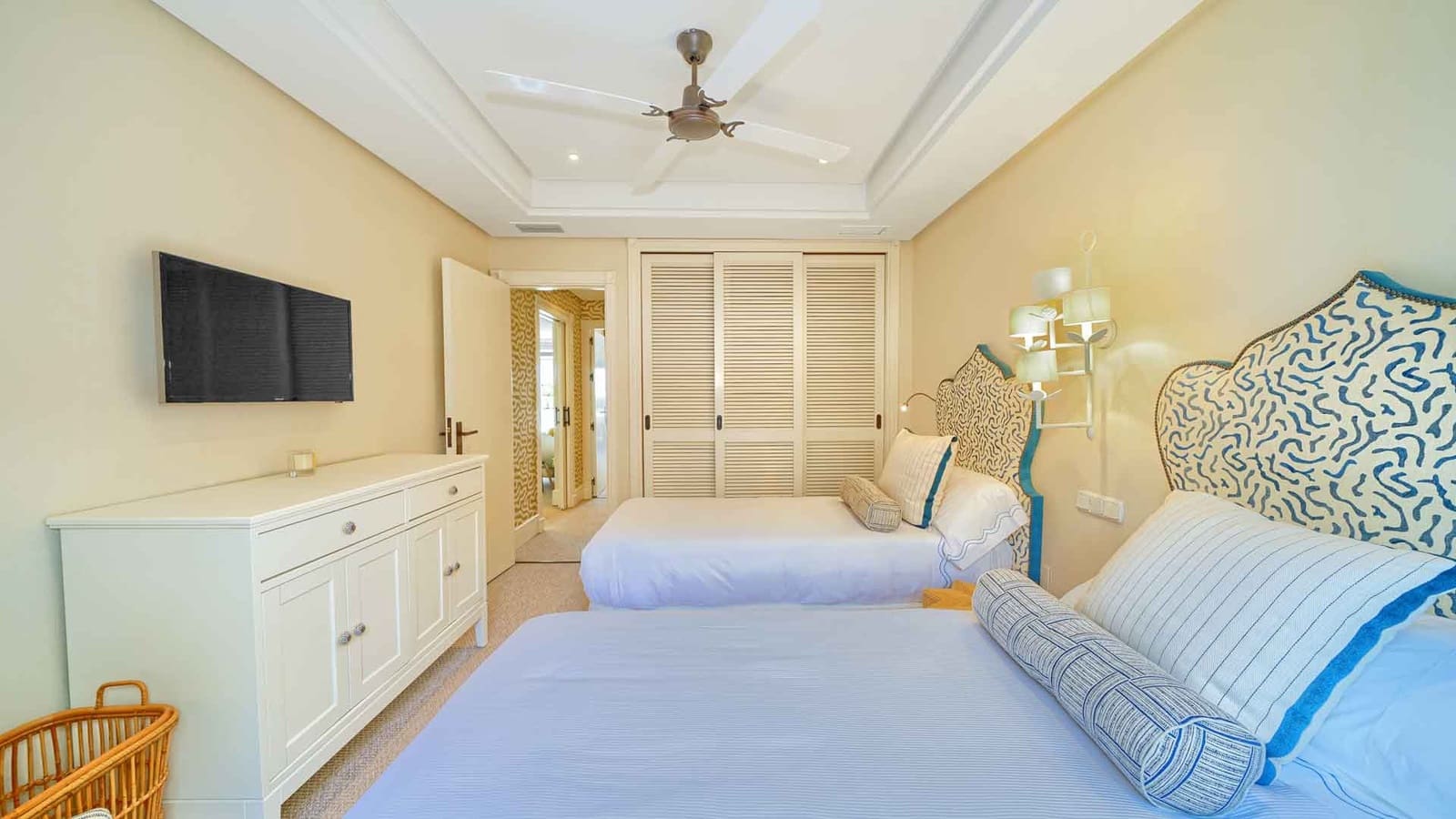 3 soveværelse Penthouse til salg i Golden Mile med swimmingpool - € 3.480.000 (Ref: 7782961)