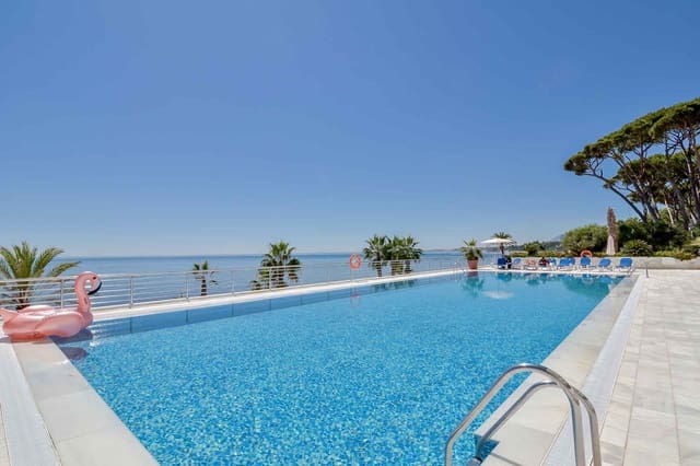 3 soverom Penthouse til salgs i Lomas De Marbella, Marbella med svømmebasseng - € 3 480 000 (Ref: 7782961)