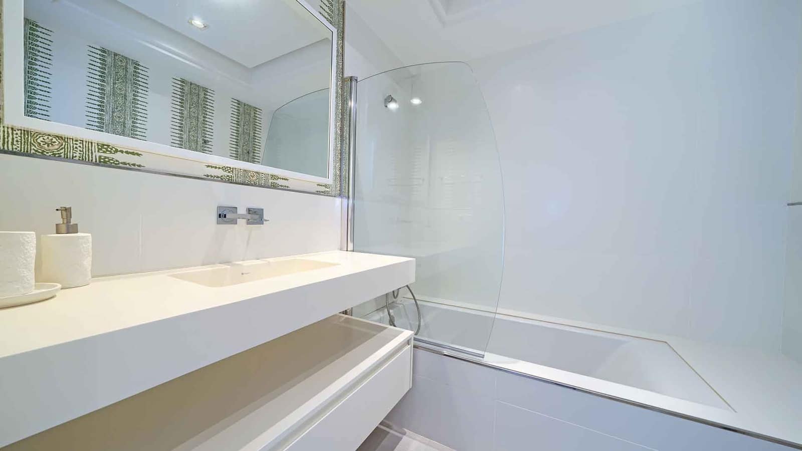 3 soveværelse Penthouse til salg i Golden Mile med swimmingpool - € 3.480.000 (Ref: 7782961)