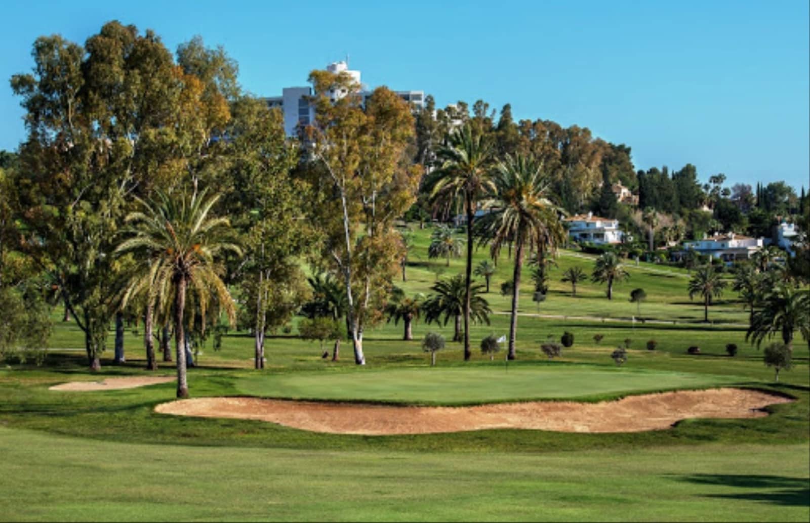 Chalet de 6 habitaciones en Benahavís en venta con piscina - 2.690.000 € (Ref: 7824607)