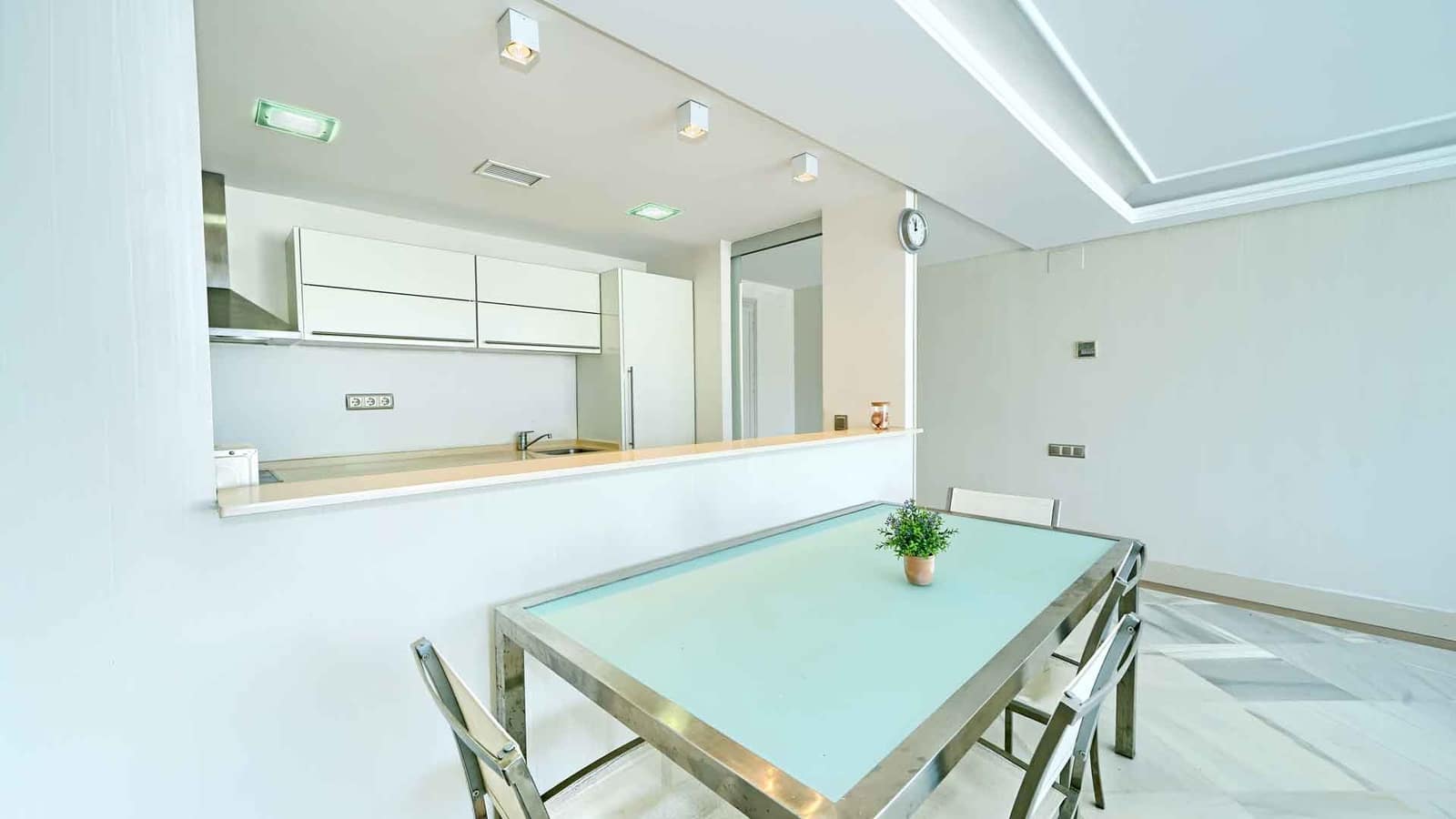 2 quarto Apartamento para venda em Marbella com piscina - 1 600 000 € (Ref: 8165760)