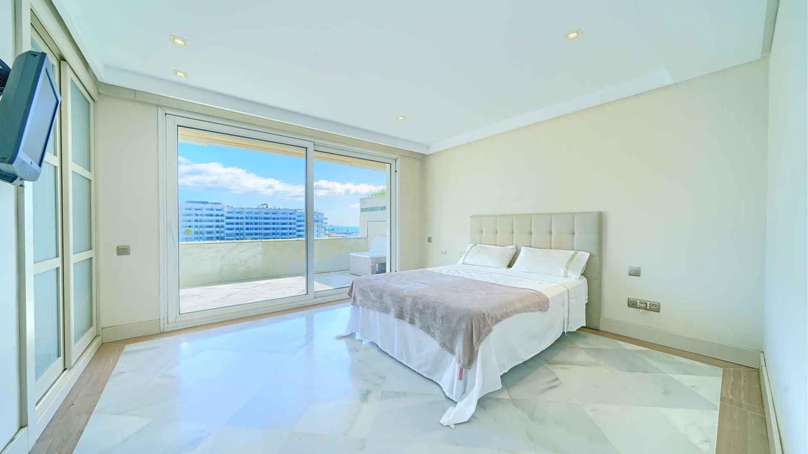 2 quarto Apartamento para venda em Marbella com piscina - 1 600 000 € (Ref: 8165760)