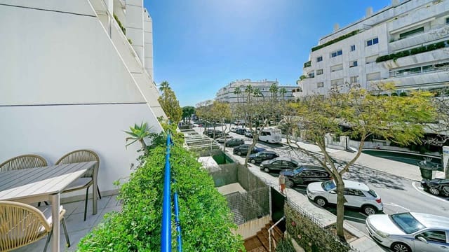 2 Zimmer Apartment zu verkaufen in Playa Bajadilla - Puertos, Marbella mit Pool - 750.000 € (Ref: 8165763)