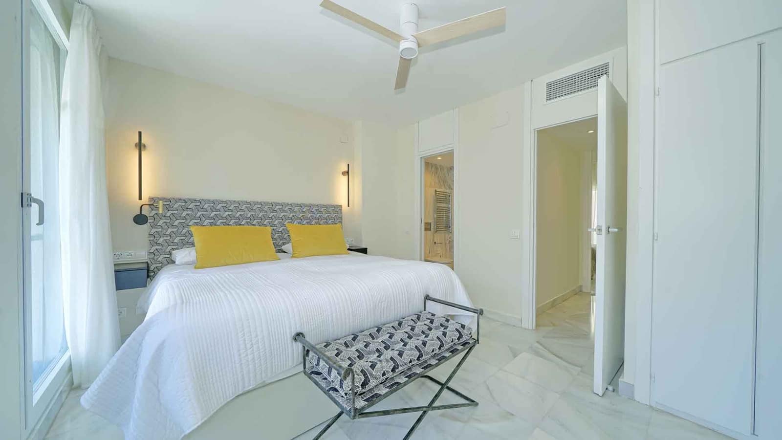 2 Zimmer Apartment zu verkaufen in Marbella mit Pool - 750.000 € (Ref: 8165763)