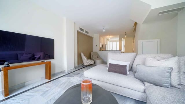2 Zimmer Apartment zu verkaufen in Playa Bajadilla - Puertos, Marbella mit Pool - 750.000 € (Ref: 8165763)